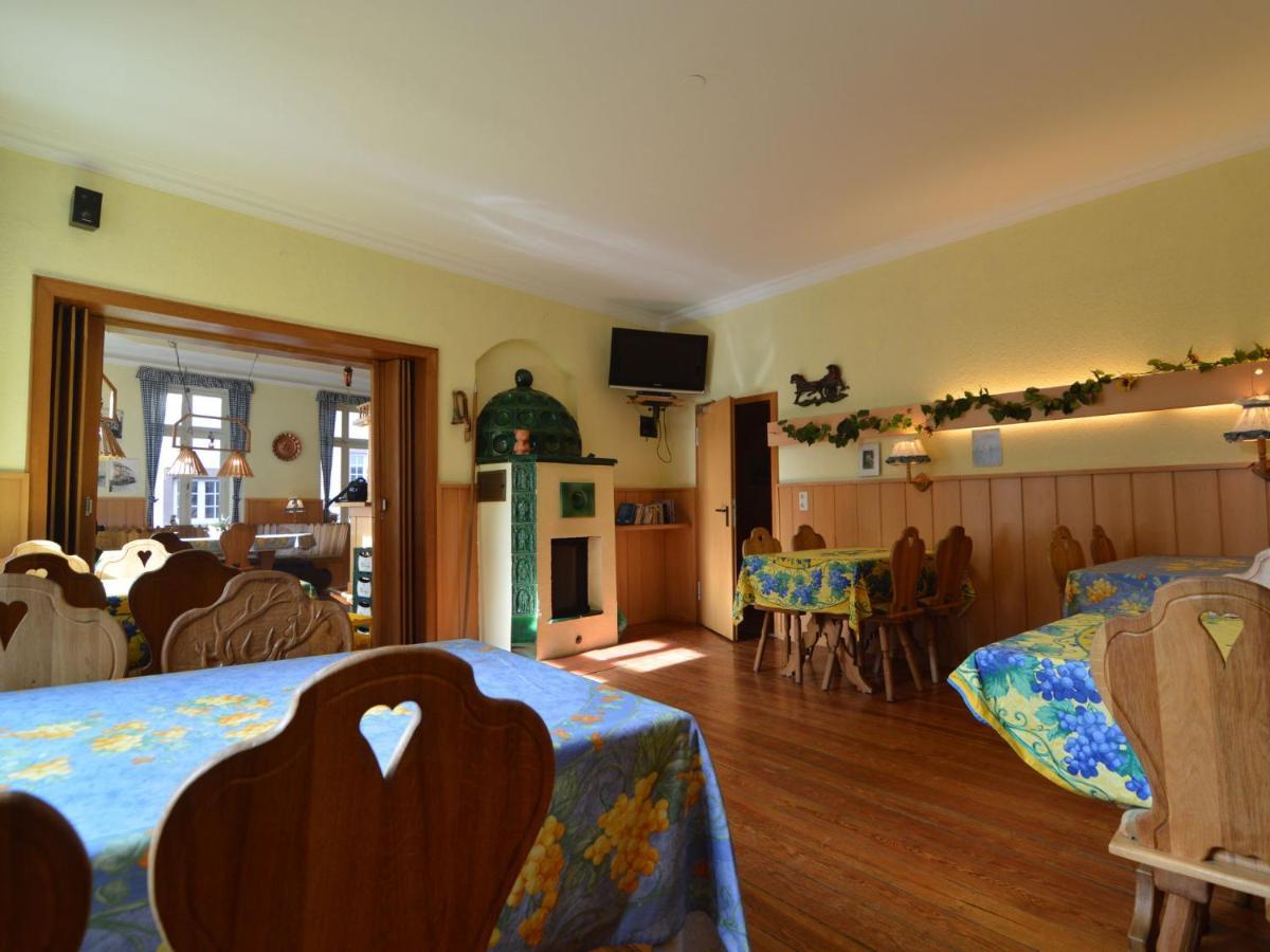 Classy Holiday Home In Uerzig Near Forest Номер фото
