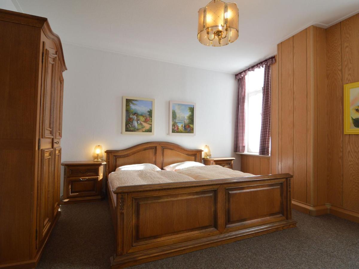 Classy Holiday Home In Uerzig Near Forest Номер фото